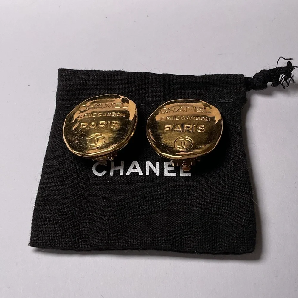 Chanel 31 Rue Cambon Paris Earrings - Picture 8 of 9